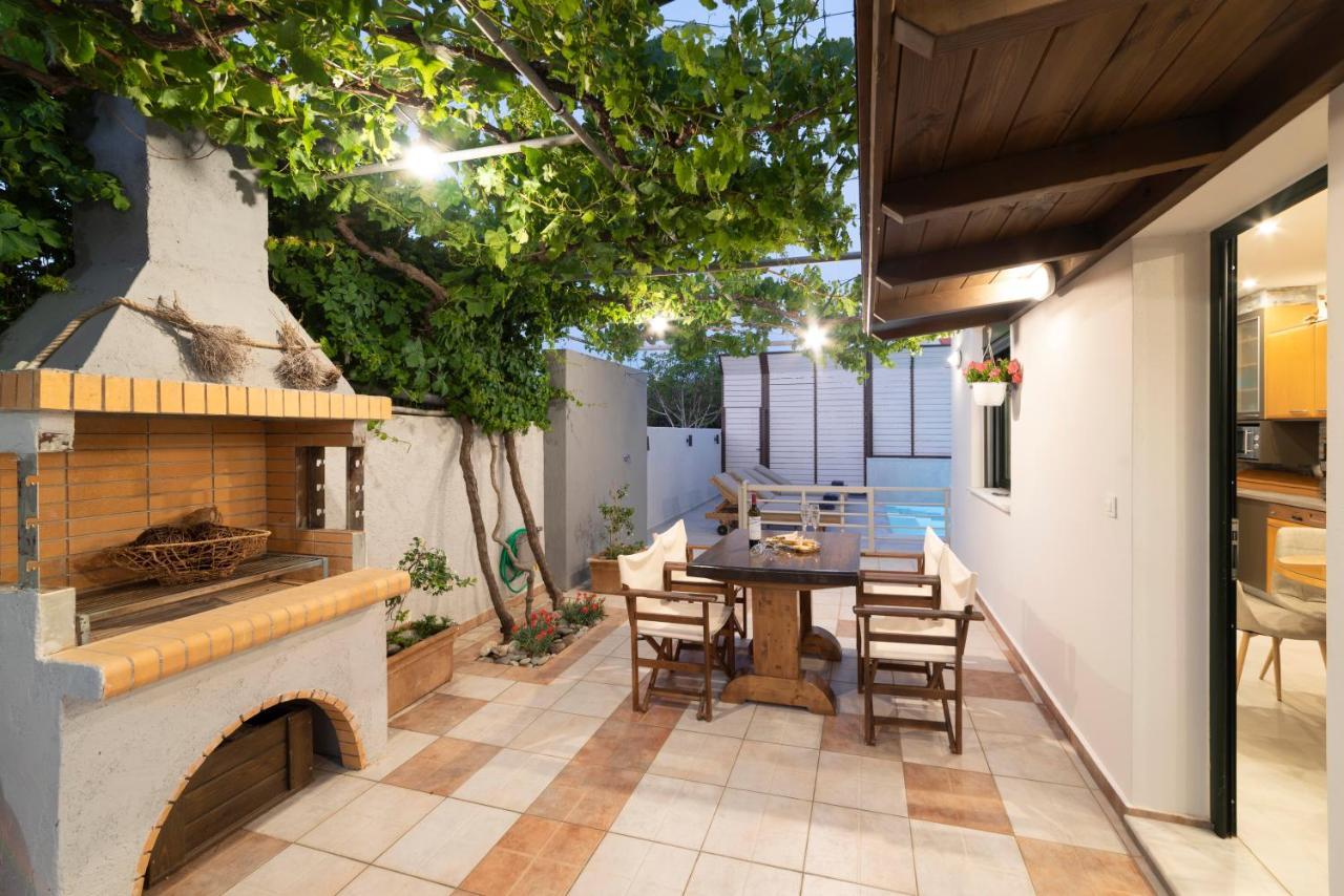 Paradisos Luxury Villas Next To Beach Koutsourás Dış mekan fotoğraf
