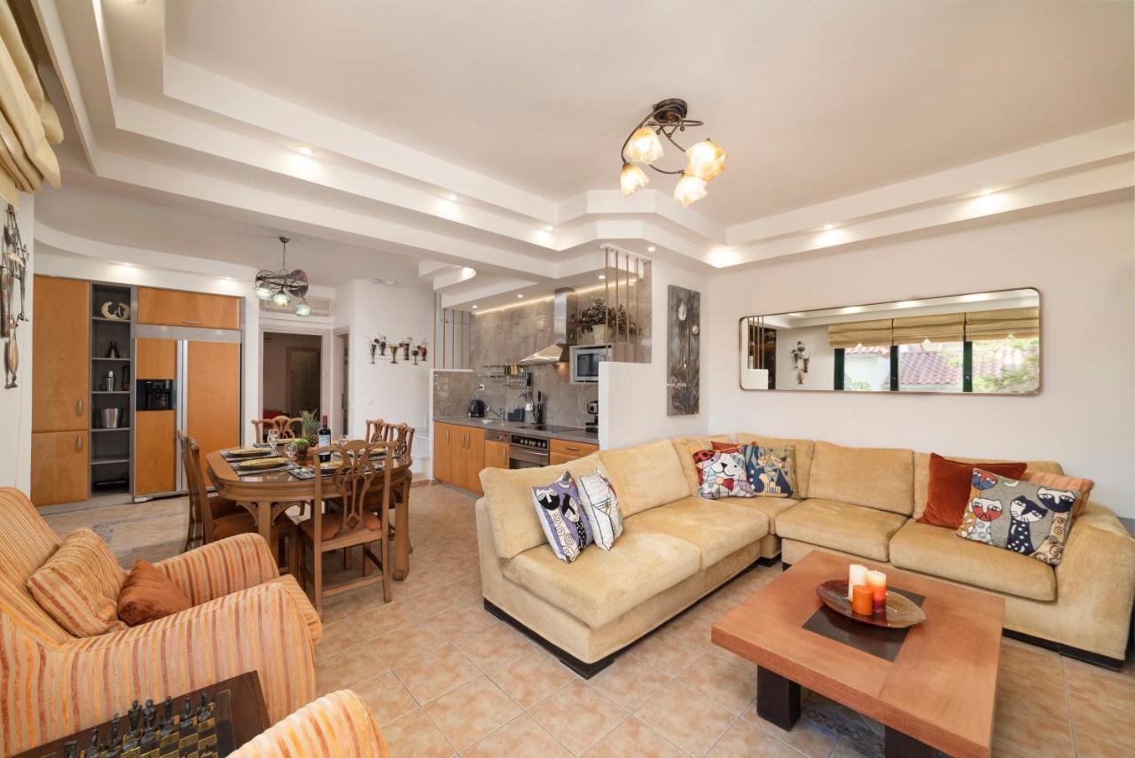 Paradisos Luxury Villas Next To Beach Koutsourás Dış mekan fotoğraf